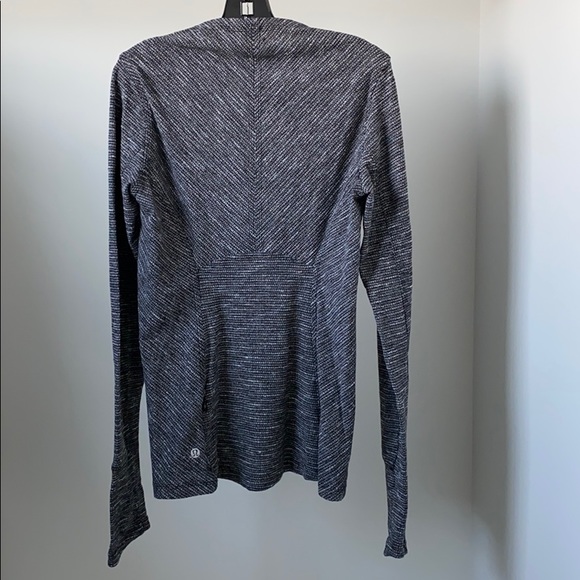 Lululemon Long sleeve Top - Picture 2 of 6